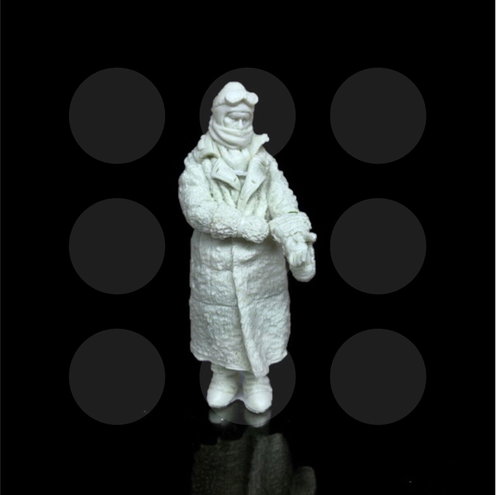 1/32 German pilot with electric heated gloves - Gothaforce