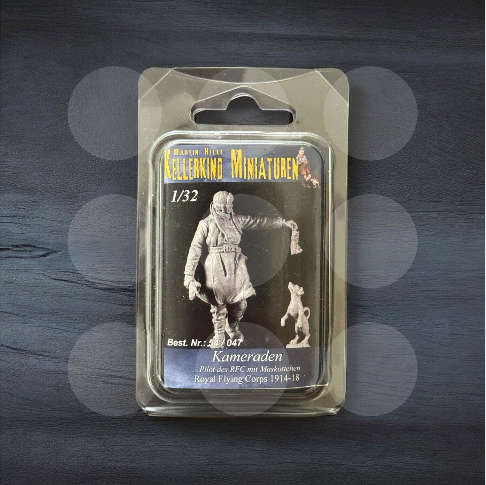 1/32 RFC pilot with dog "Comrades" - Gothaforce