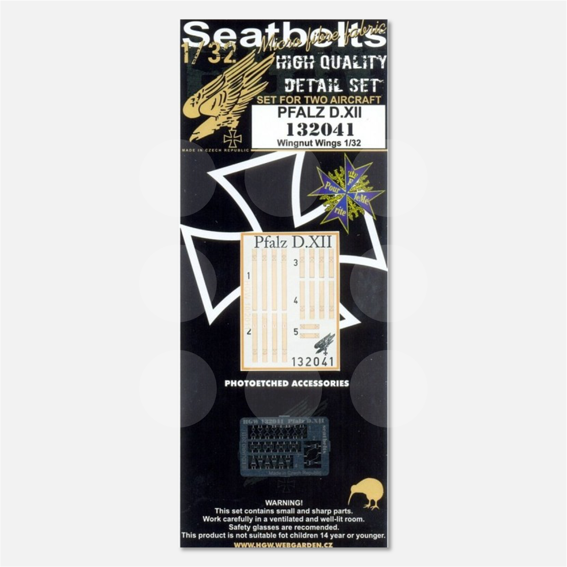 1/32 Seatbelts Pfalz D.XII
