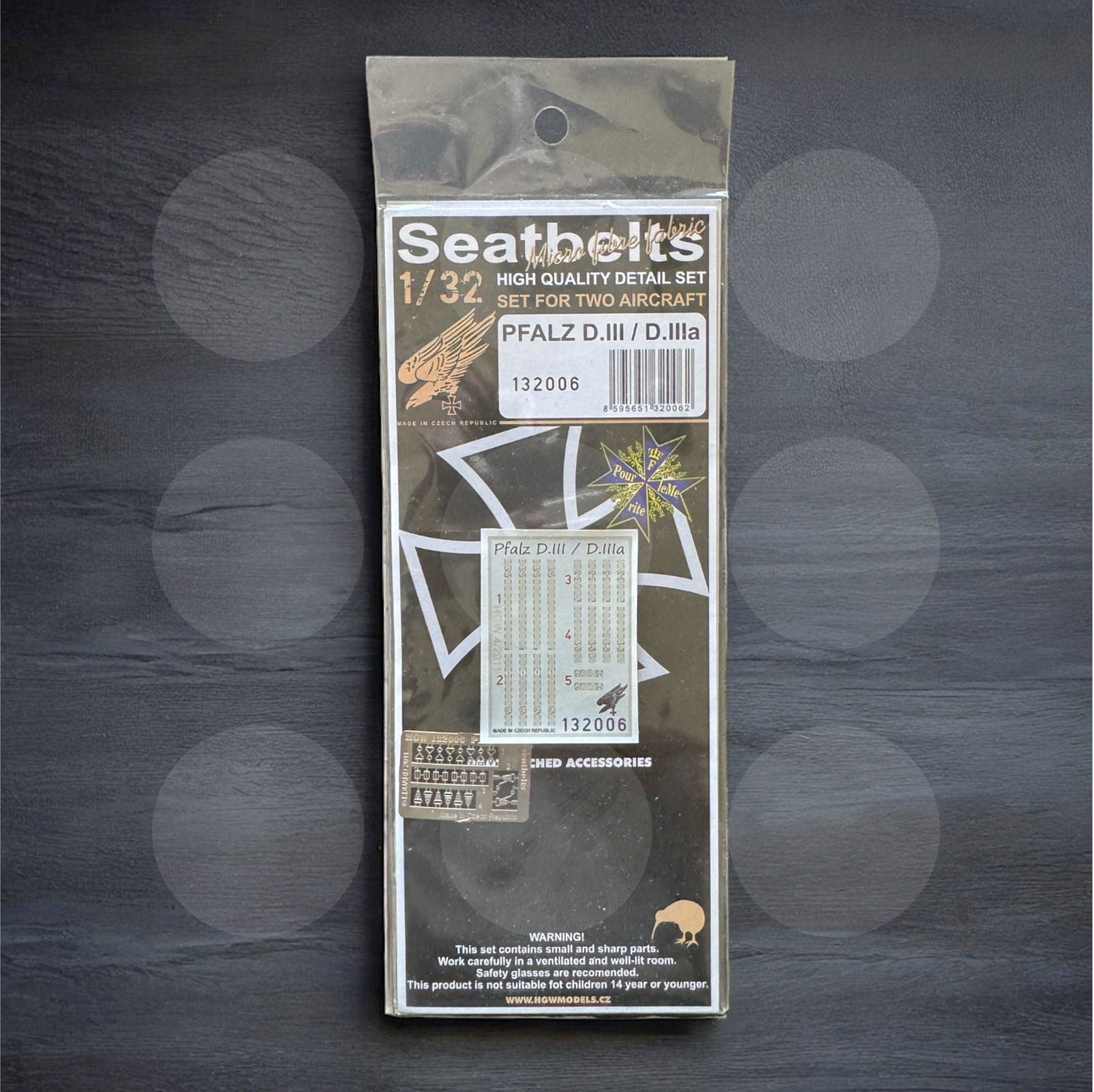 1/32 Seatbelts Pfalz D.III(a) - Gothaforce